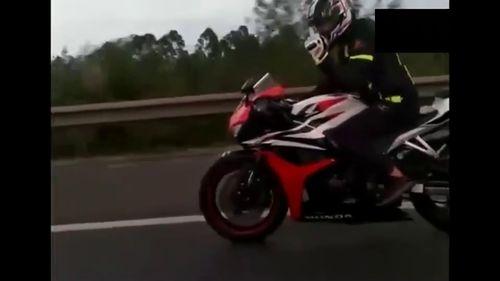 国产机车偶遇真机车视频,一场视觉盛宴